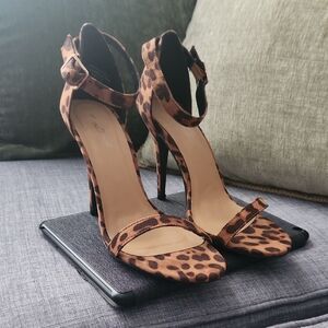 Anne Michelle Brown Leopard Heels